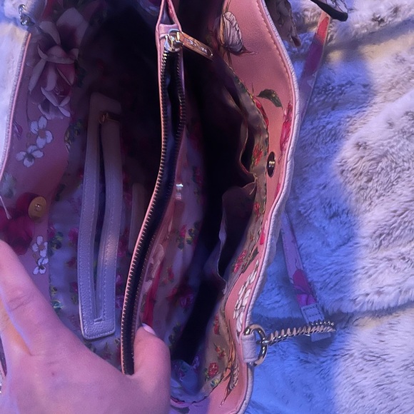 Betsey Johnson chain purse - Picture 14 of 16